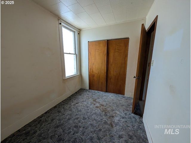 1516 Monroe Ave, La Grande, OR 97850