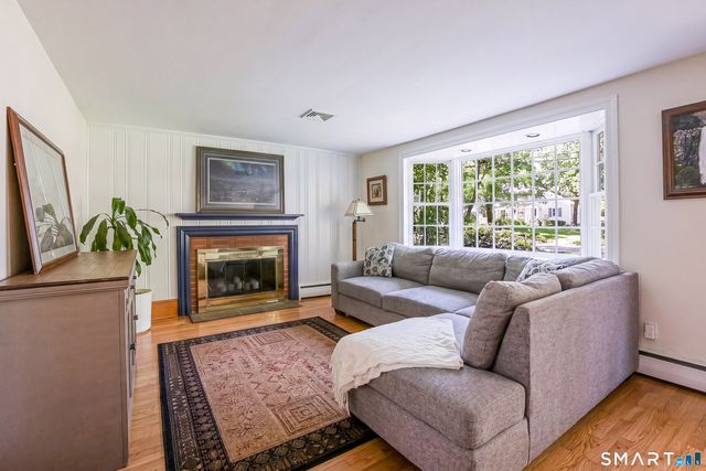 21 Geneva Road, Norwalk, CT 06850