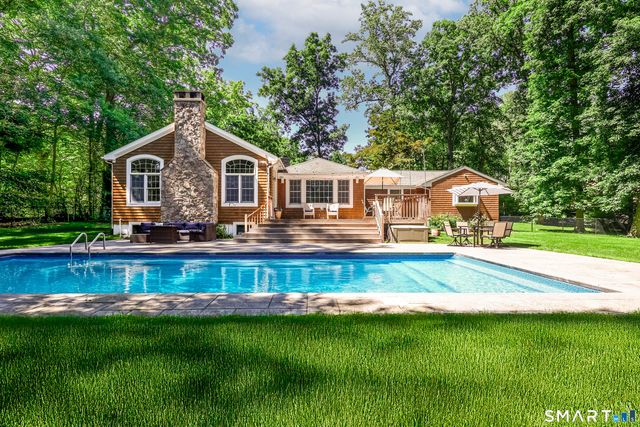 21 Geneva Road, Norwalk, CT 06850