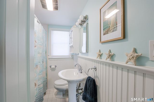 21 Geneva Road, Norwalk, CT 06850