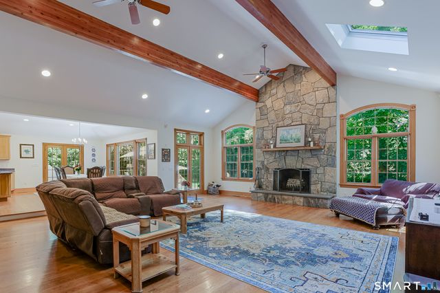 21 Geneva Road, Norwalk, CT 06850