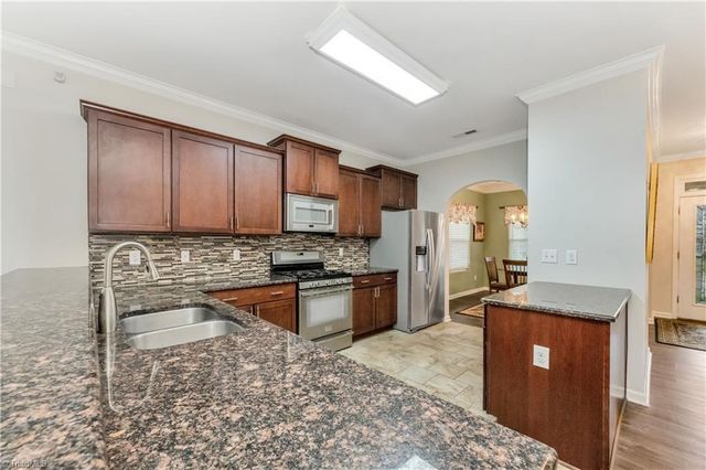 133 Kilbourne Drive, Advance, NC 27006