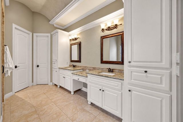 12324 White Oak Point, Conroe, TX 77304