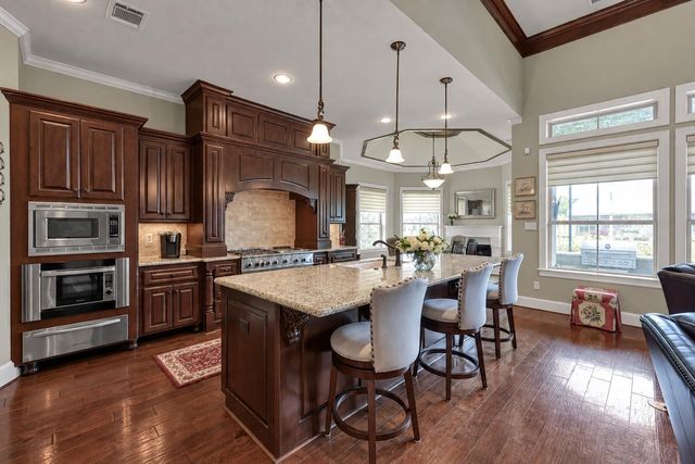 12324 White Oak Point, Conroe, TX 77304