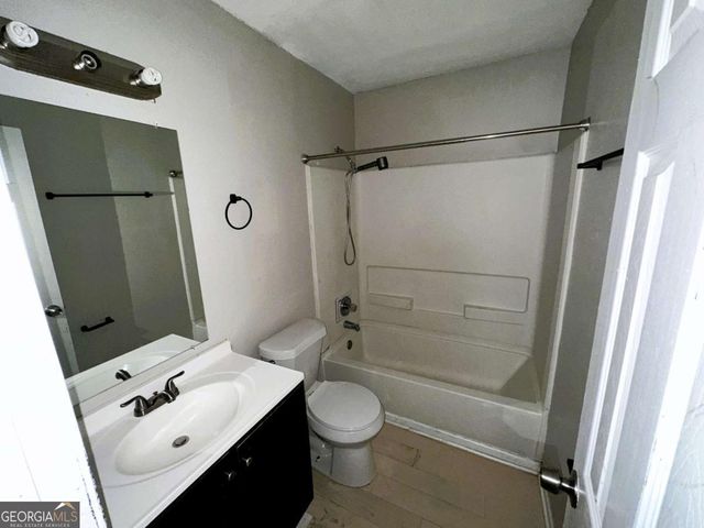 9182 Bent Pine Court NE, Covington, GA 30014