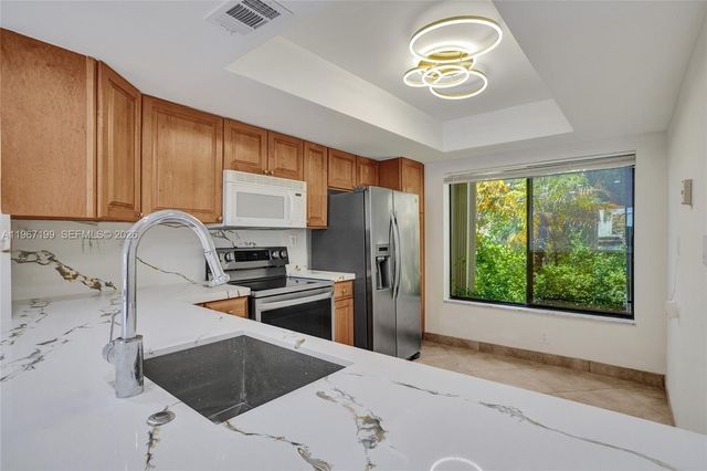 2689 NE 165th Street 56, North Miami Beach, FL 33160