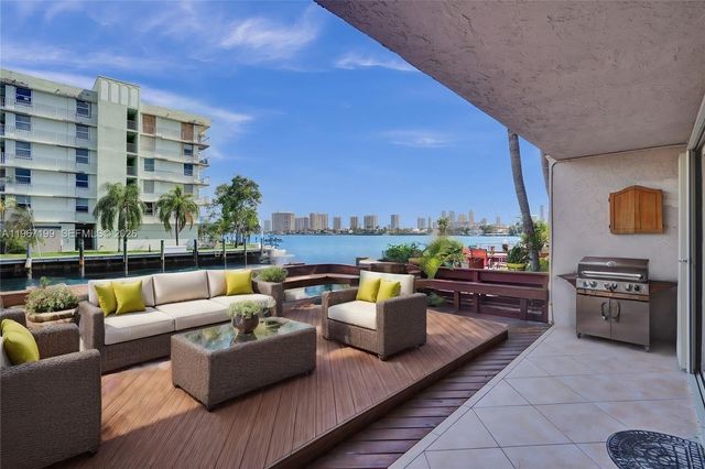 2689 NE 165th Street 56, North Miami Beach, FL 33160