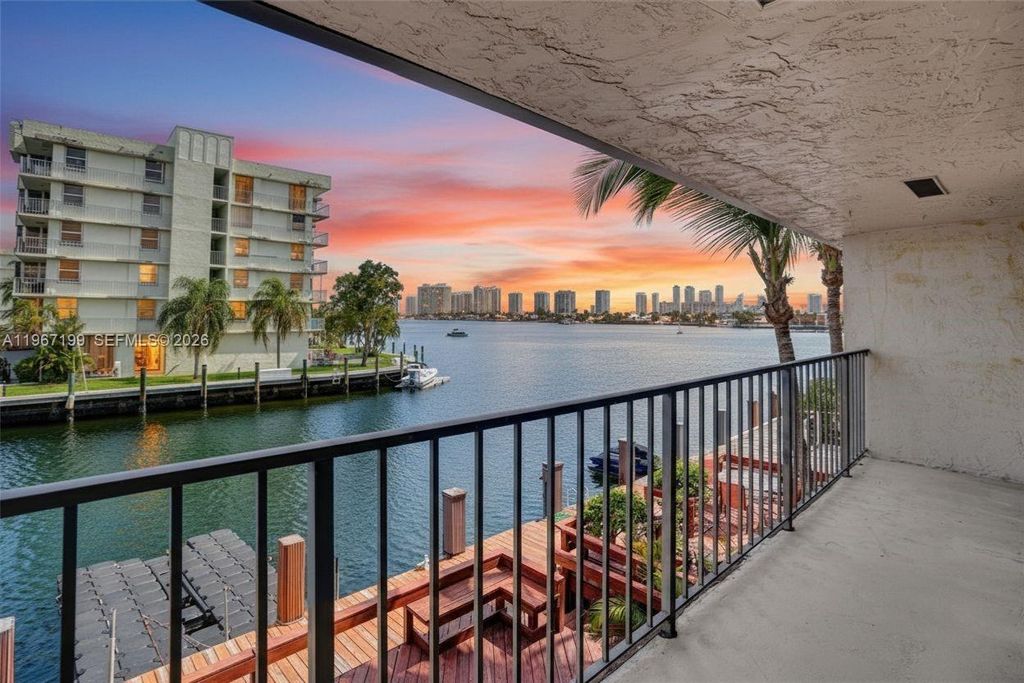 2689 NE 165th Street 56, North Miami Beach, FL 33160