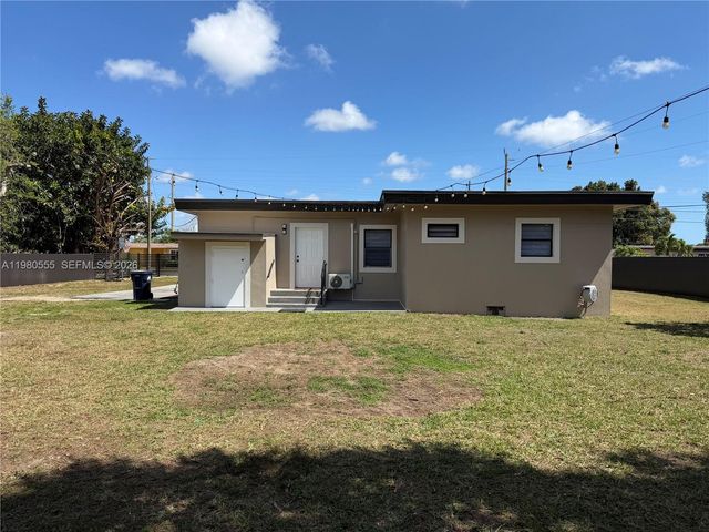 3230 SW 98th Ave 0, Miami, FL 33165