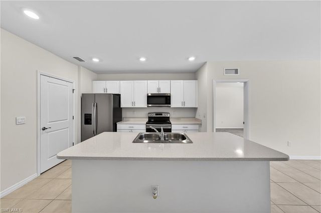 18546 Marlin Kite LN, North Fort Myers, FL 33917