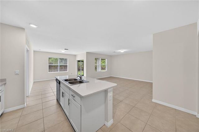 18546 Marlin Kite LN, North Fort Myers, FL 33917