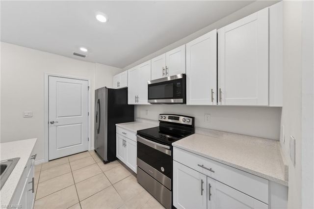18546 Marlin Kite LN, North Fort Myers, FL 33917