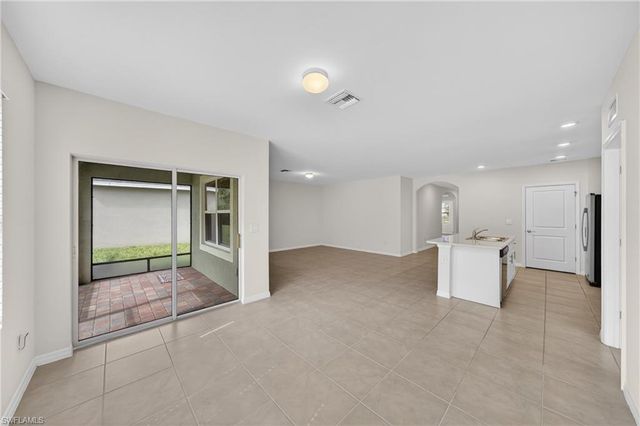 18546 Marlin Kite LN, North Fort Myers, FL 33917
