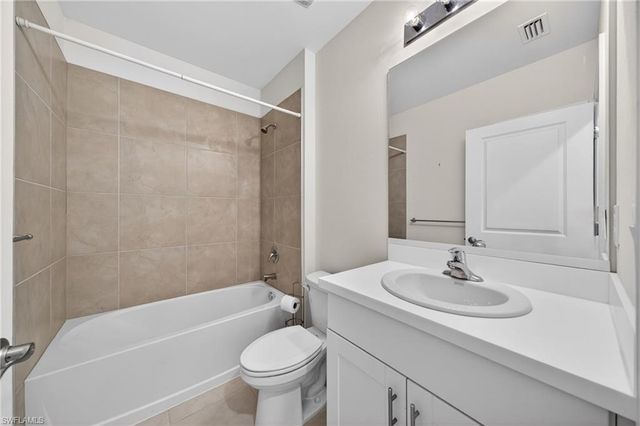 18546 Marlin Kite LN, North Fort Myers, FL 33917