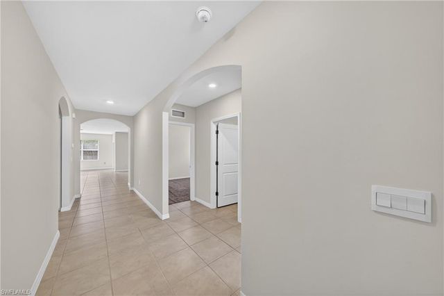18546 Marlin Kite LN, North Fort Myers, FL 33917