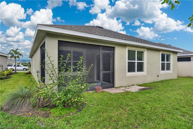 18546 Marlin Kite LN, North Fort Myers, FL 33917