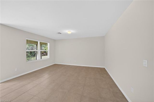 18546 Marlin Kite LN, North Fort Myers, FL 33917
