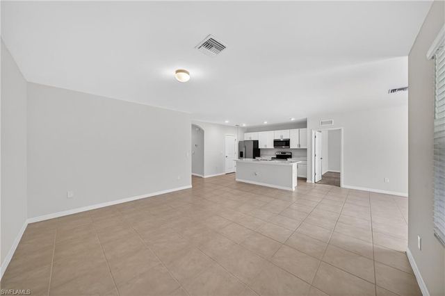 18546 Marlin Kite LN, North Fort Myers, FL 33917