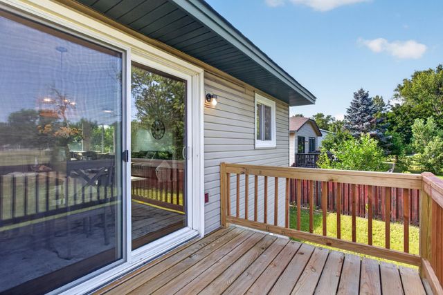 8208 Irving Avenue N, Brooklyn Park, MN 55444