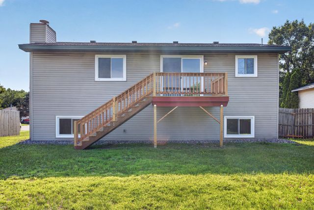 8208 Irving Avenue N, Brooklyn Park, MN 55444