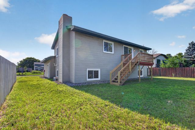 8208 Irving Avenue N, Brooklyn Park, MN 55444