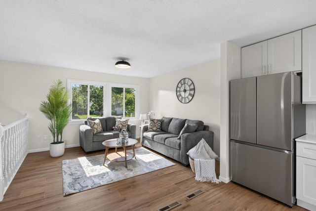 8208 Irving Avenue N, Brooklyn Park, MN 55444