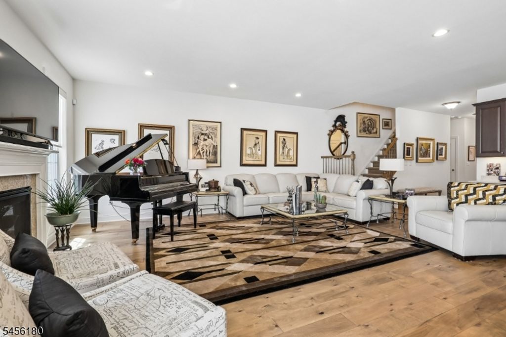 11 Hickory Ct, Cedar Grove Twp., NJ 07009 — photo 4