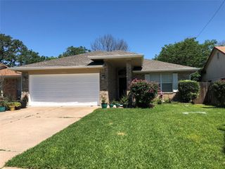 1404 Peachtree Valley DR, Round Rock, TX 78681