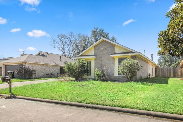 3318 S Greenpark Drive, Houston, TX 77082