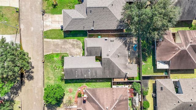 3318 S Greenpark Drive, Houston, TX 77082