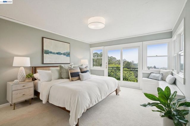 6968 THORNHILL DRIVE, Oakland, CA 94611