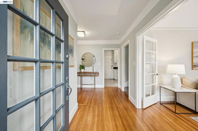 6968 THORNHILL DRIVE, Oakland, CA 94611
