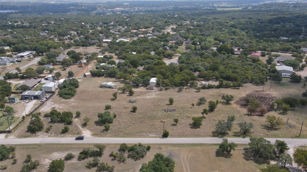 106 Winfield Street, Hudson Oaks, TX 76087 — photo 2