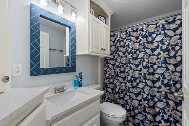 1019 Brighton Jones Blvd, Gilchrist, TX 77617