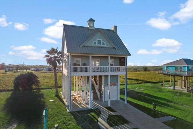 1019 Brighton Jones Blvd, Gilchrist, TX 77617