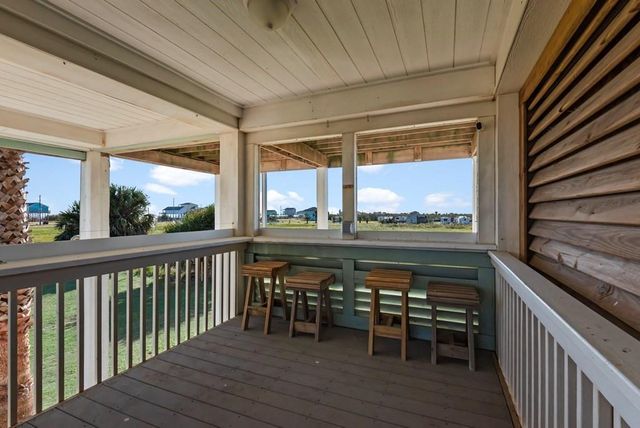 1019 Brighton Jones Blvd, Gilchrist, TX 77617