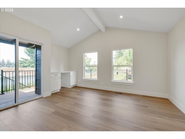 14251 CAUFIELD Rd, Oregon City, OR 97045