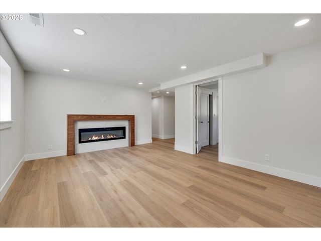 14251 CAUFIELD Rd, Oregon City, OR 97045