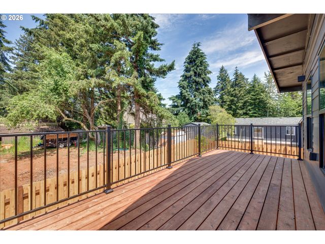 14251 CAUFIELD Rd, Oregon City, OR 97045
