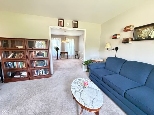 112 Wintergreen Drive, Noblesville, IN 46062