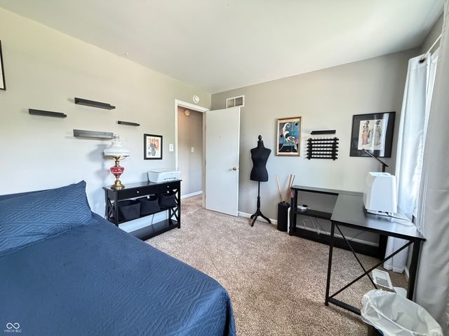 112 Wintergreen Drive, Noblesville, IN 46062
