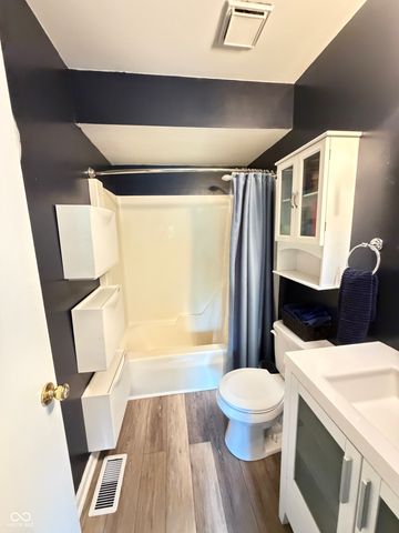 112 Wintergreen Drive, Noblesville, IN 46062