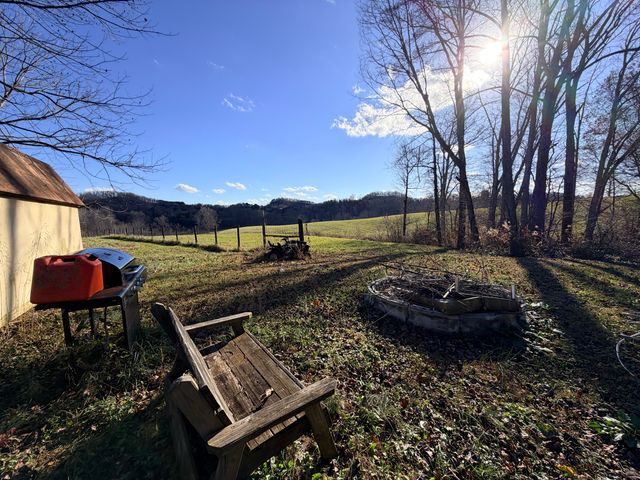 30 Greenlawn Subdivision, London, KY 40744