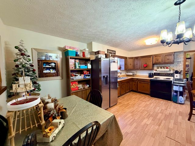 30 Greenlawn Subdivision, London, KY 40744