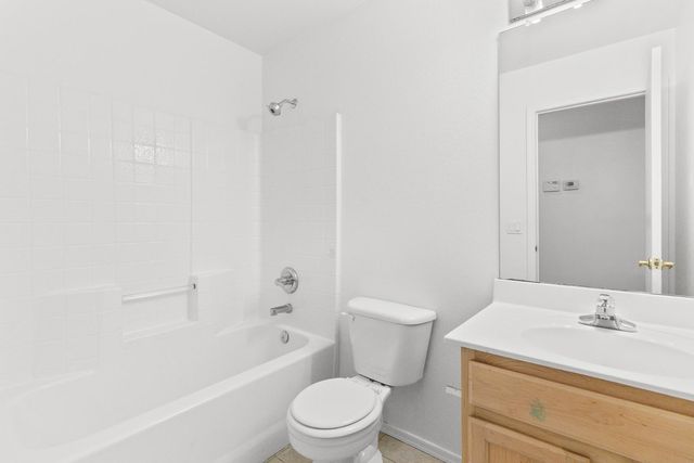3039 E Hononegh Drive, Phoenix, AZ 85050
