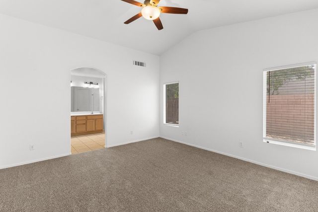 3039 E Hononegh Drive, Phoenix, AZ 85050