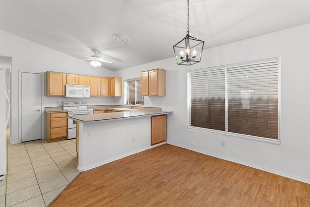 3039 E Hononegh Drive, Phoenix, AZ 85050