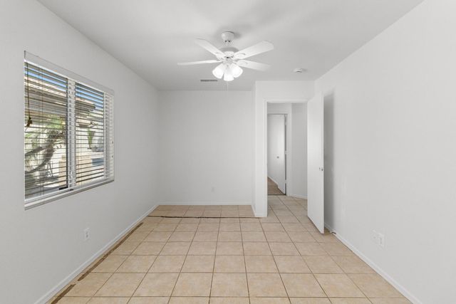 3039 E Hononegh Drive, Phoenix, AZ 85050