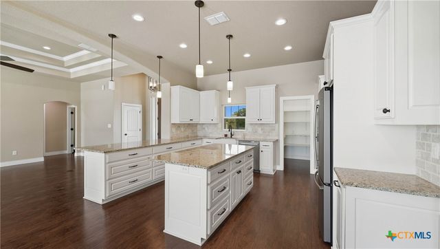 153 Westfield Landing, La Vernia, TX 78121