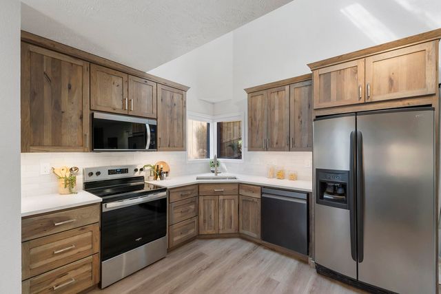 8107 E Elde Dr, Spokane, WA 99212
